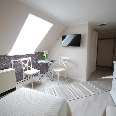 Guest house Suviste