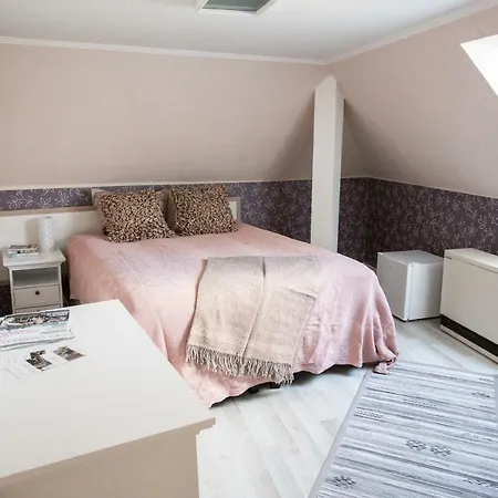 Suviste 3* Kuressaare