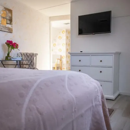 Gæstehus Suviste 3*